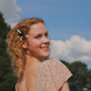 Meet your Posher, Chloe